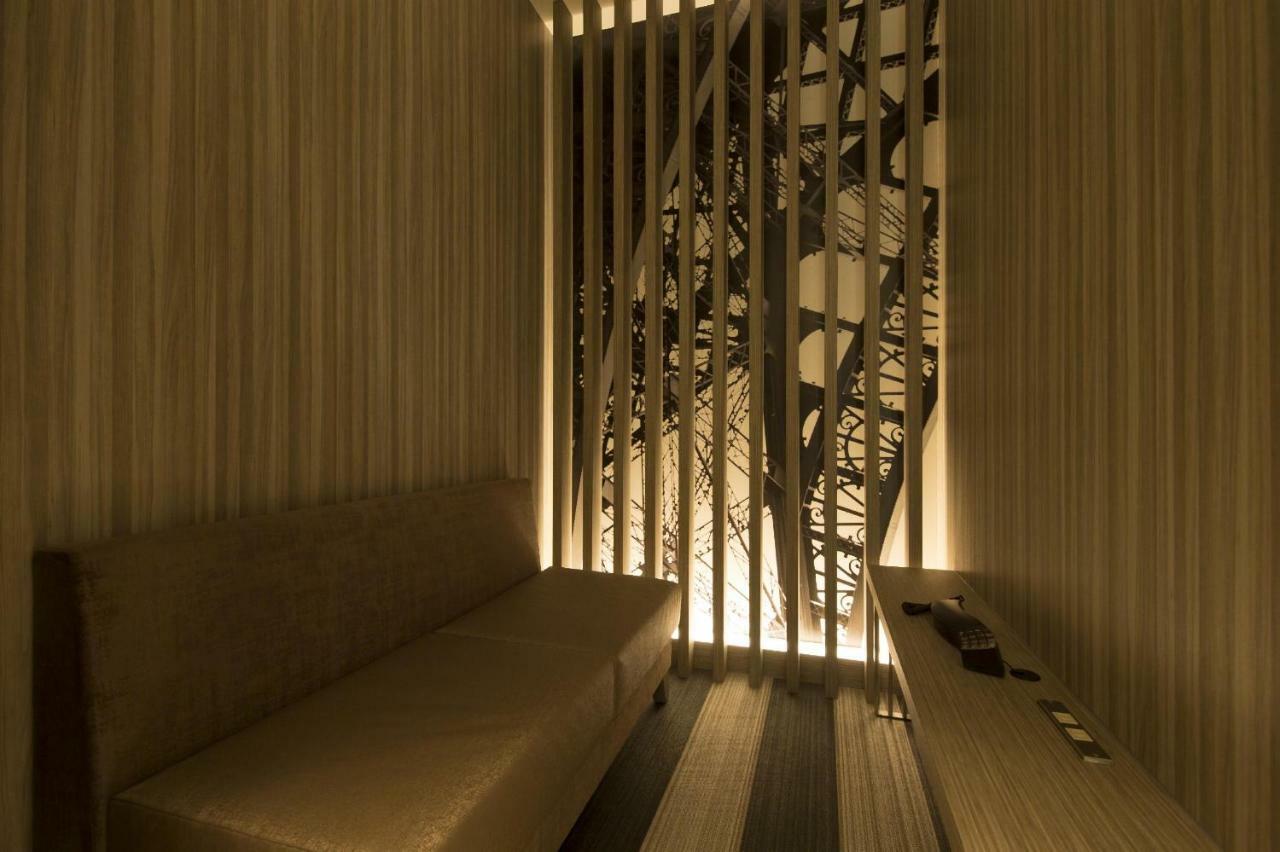 ルトゥール難波 Retournanba 男塾ホテルグループ (adults Only) 2* โอซาก้า